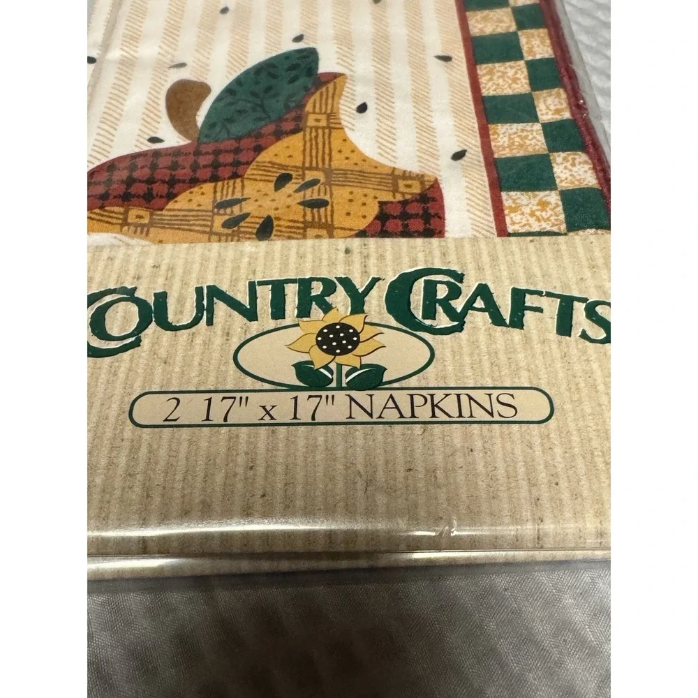 Country Crafts 17x17 Cotton Napkins 2 packs‎ of 2 NEW Apples Plaid